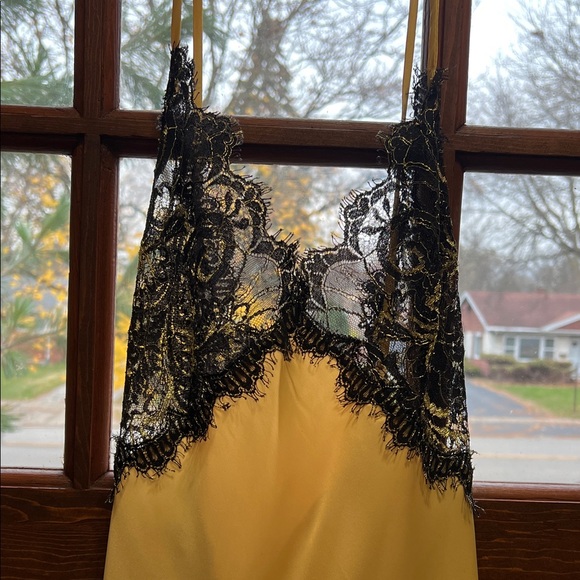 Vintage Victoria's Secret collections Satin Gown with Black Lace - Picture 3 of 5